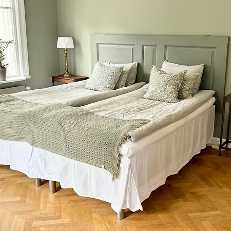 Lydde Gard Hotel Kinna ภายนอก รูปภาพ