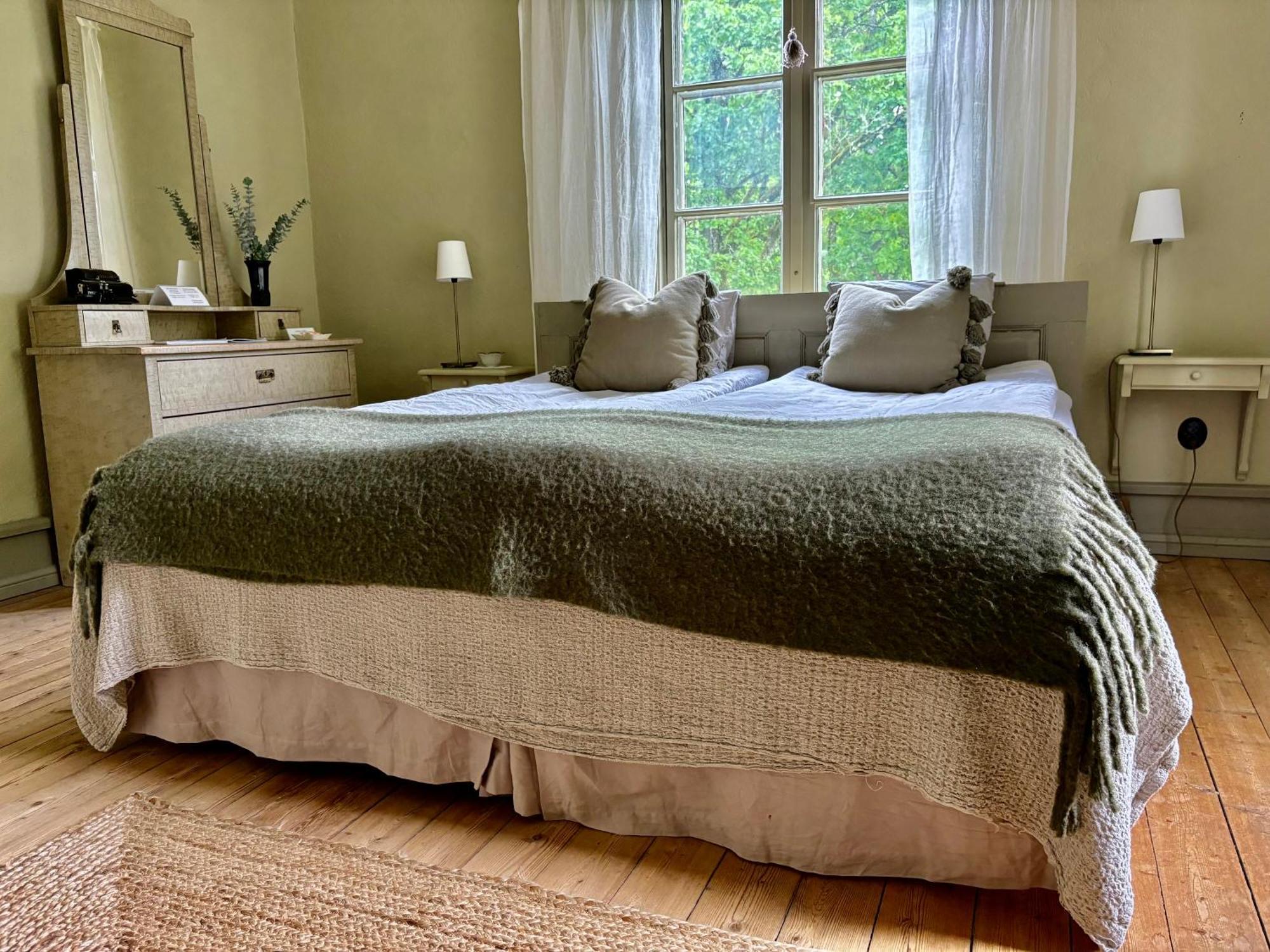 Lydde Gard Hotel Kinna ภายนอก รูปภาพ