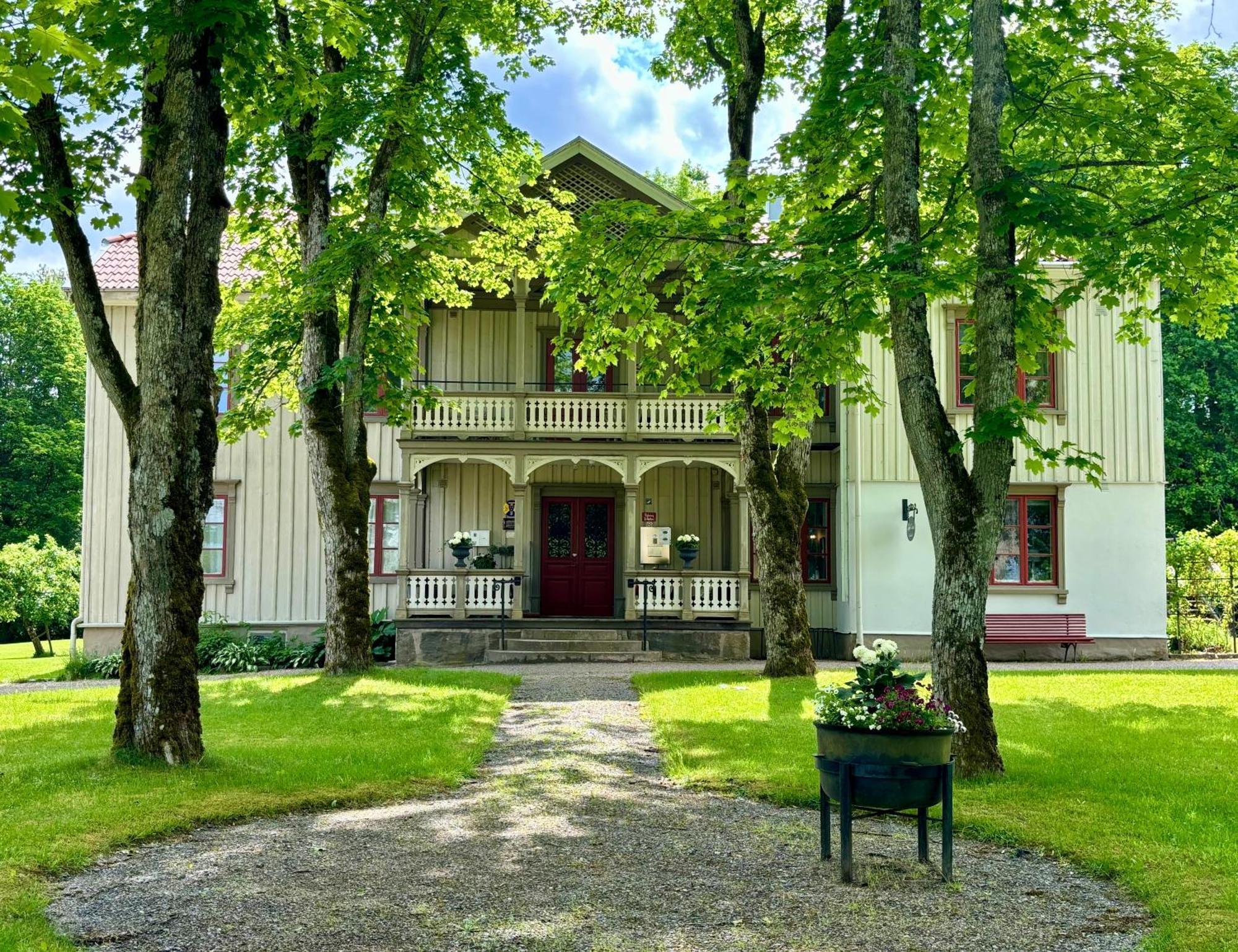 Lydde Gard Hotel Kinna ภายนอก รูปภาพ