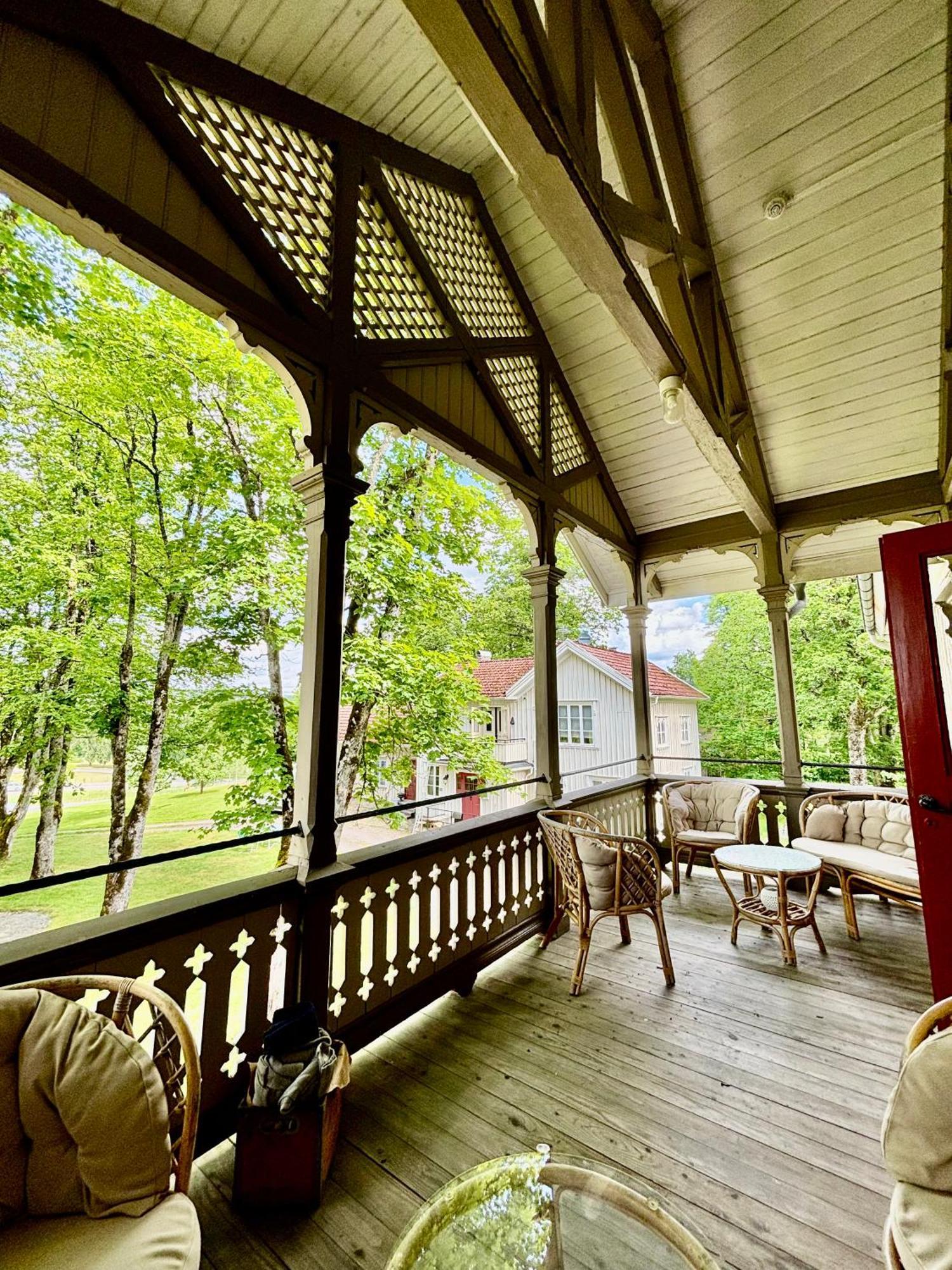 Lydde Gard Hotel Kinna ภายนอก รูปภาพ