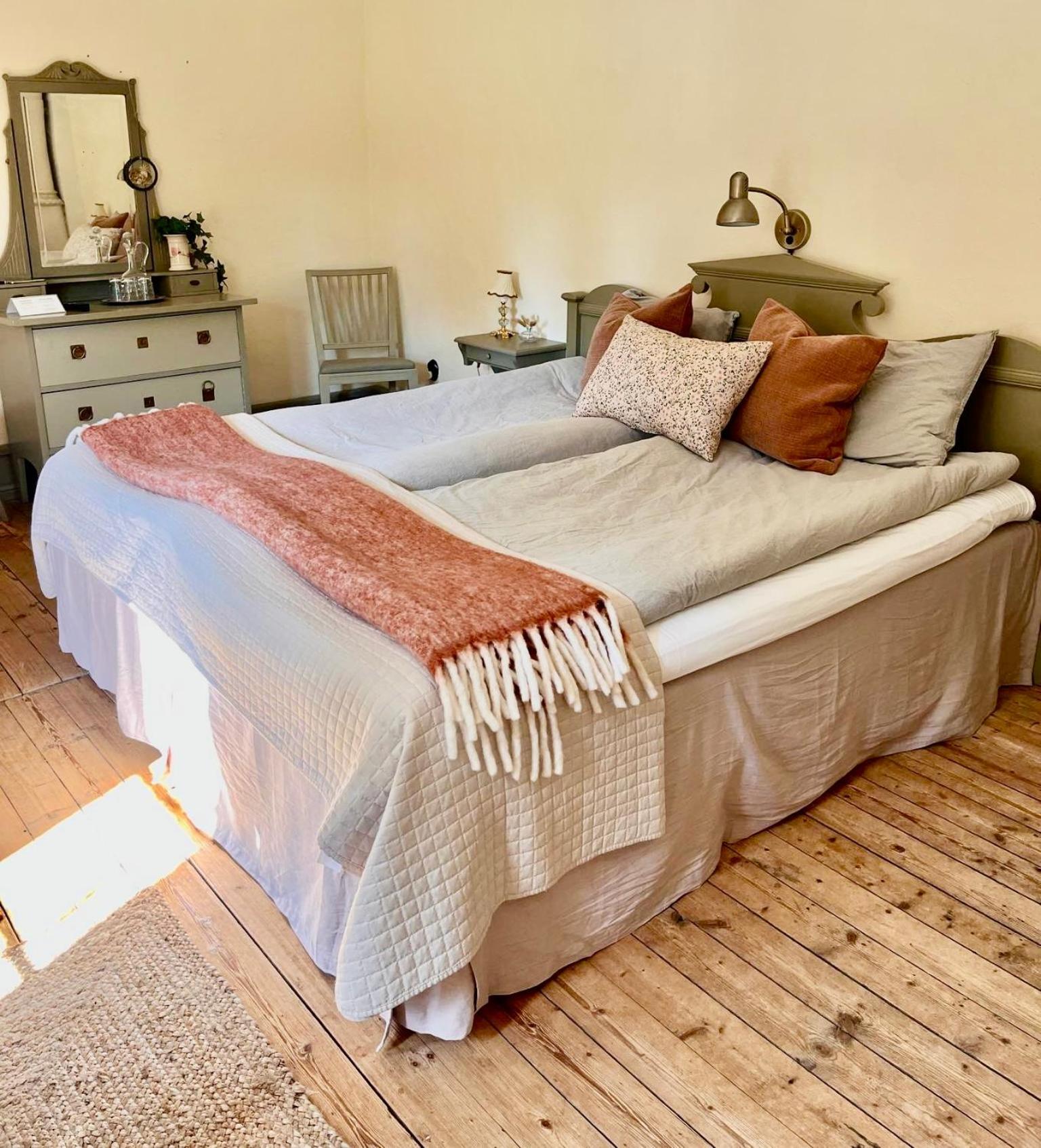 Lydde Gard Hotel Kinna ภายนอก รูปภาพ