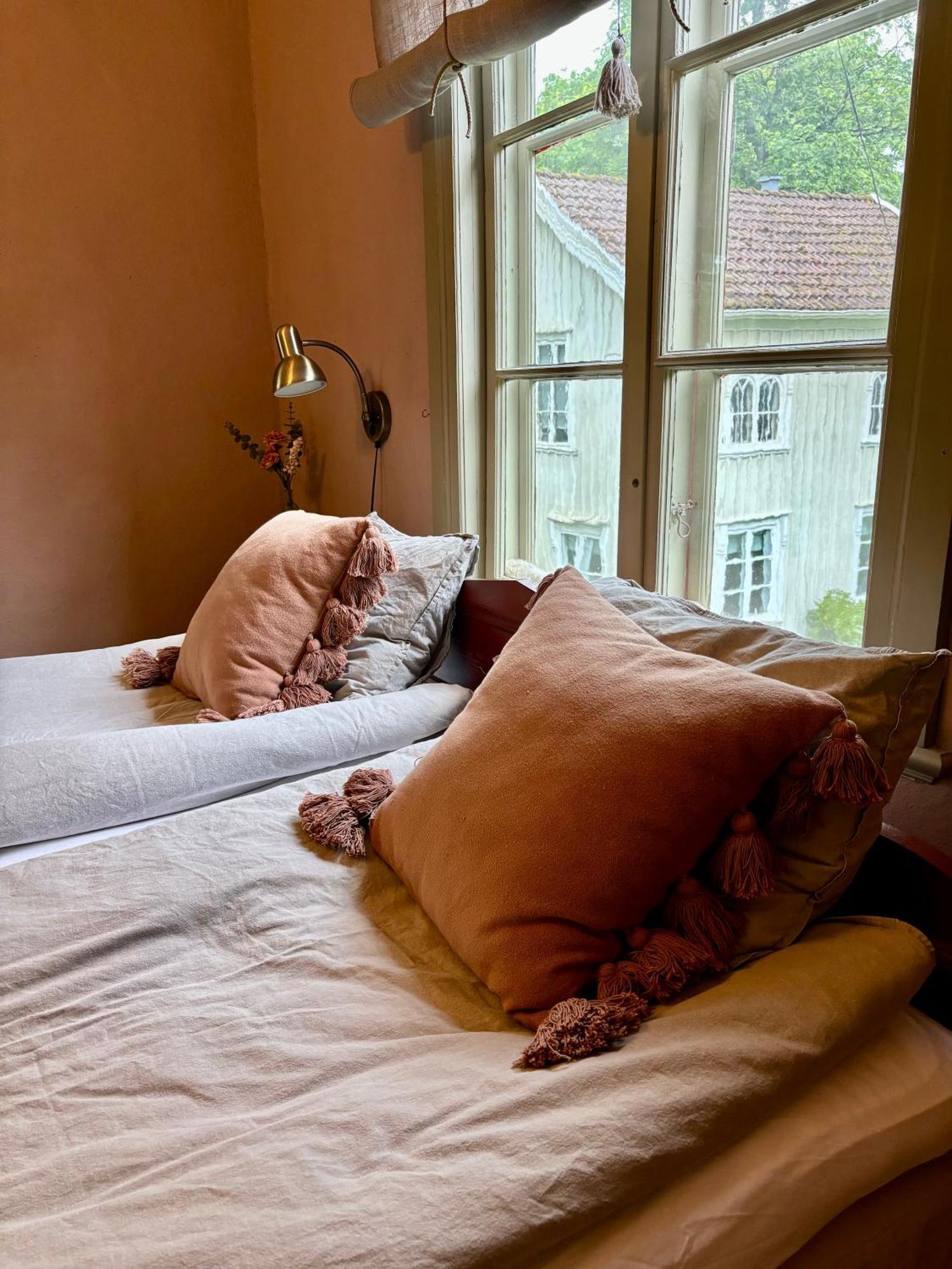 Lydde Gard Hotel Kinna ภายนอก รูปภาพ