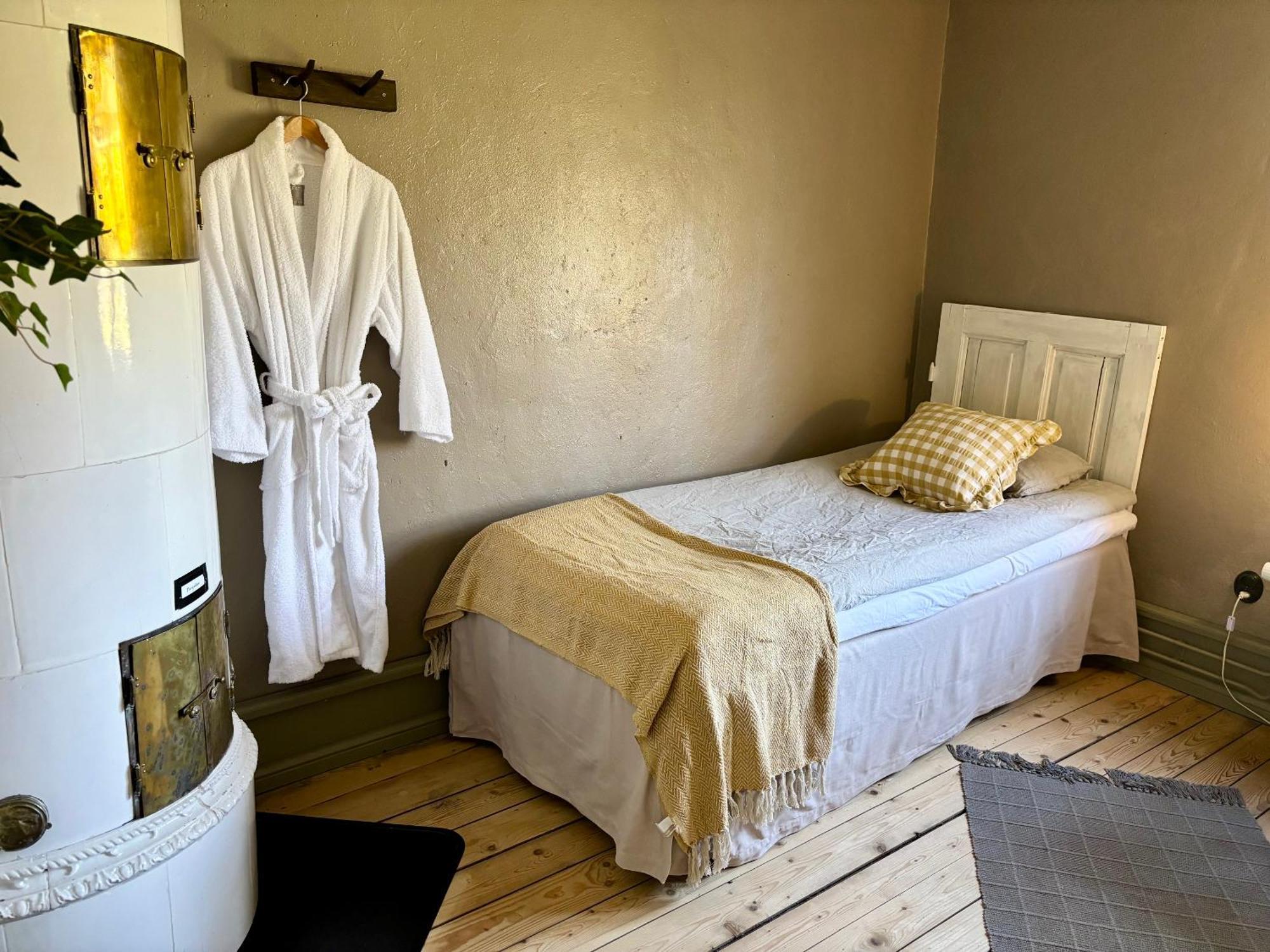 Lydde Gard Hotel Kinna ภายนอก รูปภาพ